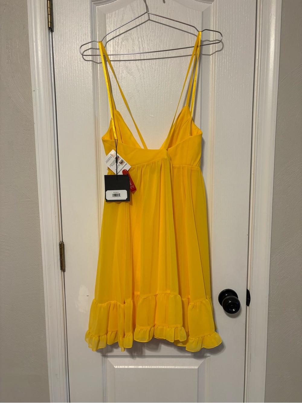 NWT Mac Duggal Bright Yellow Pleated Chiffon Mini Dress - Picture 3 of 6